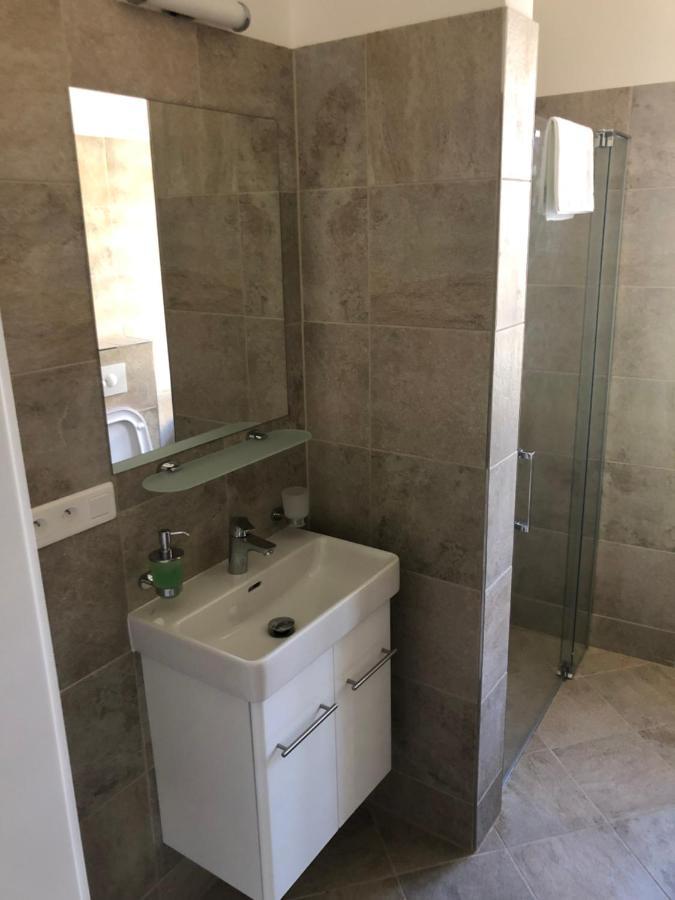 Egrensis Apartments لوكيت المظهر الخارجي الصورة